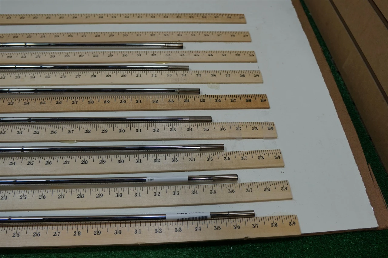 TRUE TEMPER M-10 XP G UNIFLEX SHAFT SET 4-PW .370 SEE PHOTOS 681339 5 TRUE TEMPER M-10 XP G UNIFLEX SHAFT SET 4-PW .370 SEE PHOTOS 681339 - Image 3