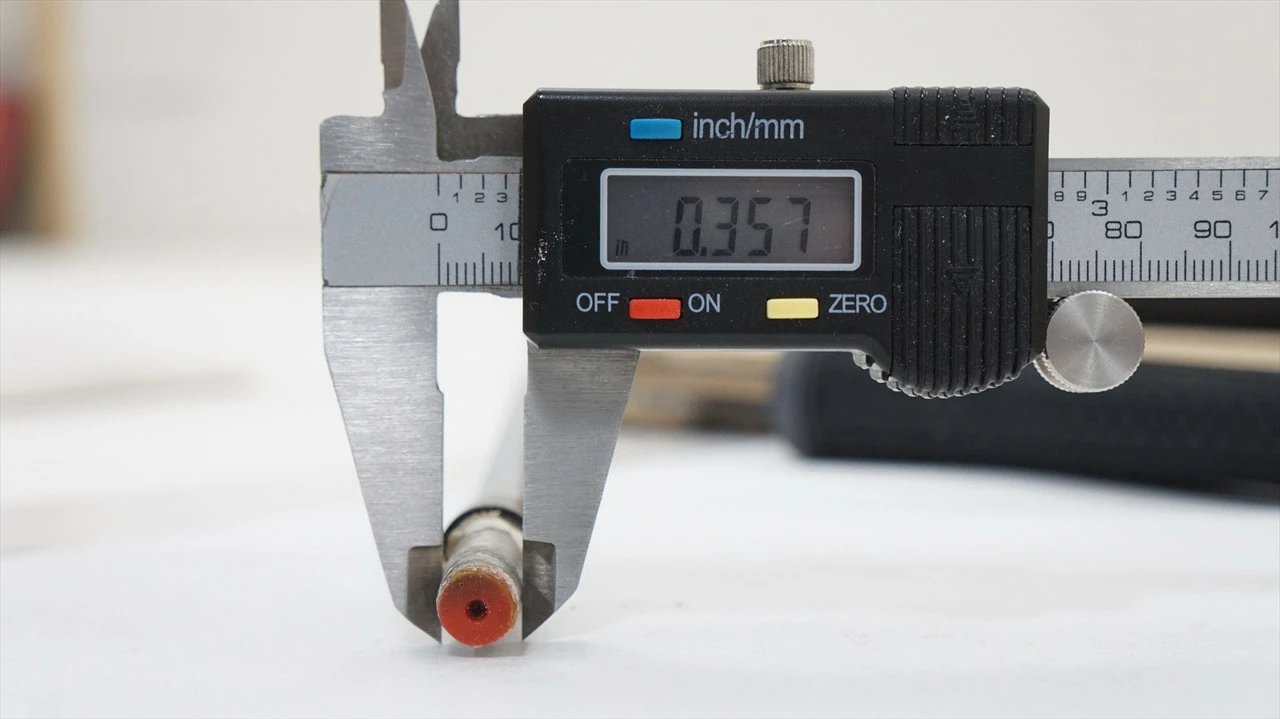 True Temper Dynamic Gold S300 Dst 98 Stiff 35-37.5" 6pc Iron Shaft Set 977565 7 True Temper Dynamic Gold S300 Dst 98 Stiff 35-37.5" 6pc Iron Shaft Set 977565 - Image 5