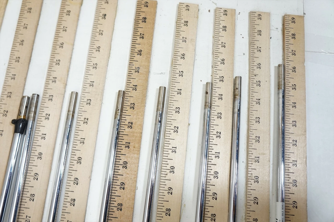 True Temper Dyn Gold Sensicore S200 Stiff 33.5-36.25" 8pc Iron Shaft Set 1038537 5 True Temper Dyn Gold Sensicore S200 Stiff 33.5-36.25" 8pc Iron Shaft Set 1038537 - Image 3